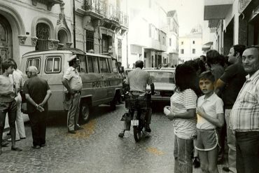 joan fuster atemptat figura d'assaig i mai més ben dit això article sueca