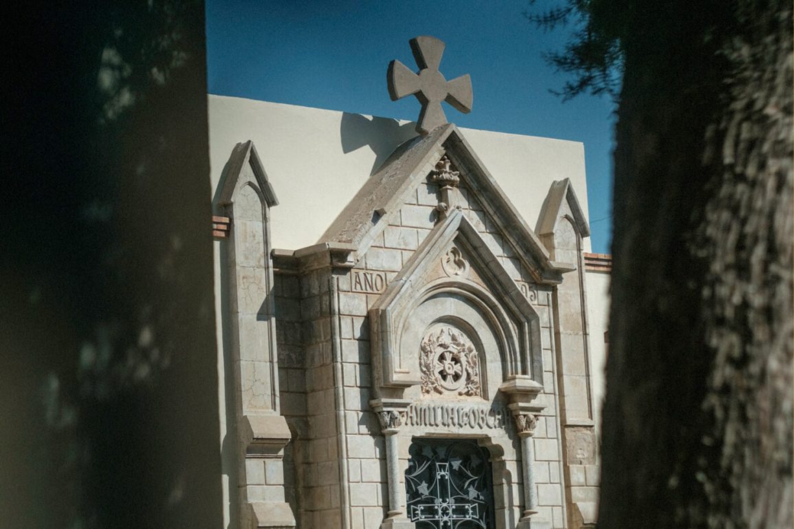 vetlla dels morts tarda per mar rem trenta-quatre joaquim ruyra marines i boscatges conte fantàstic