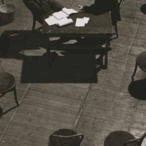 Escriure en castellà i no en català a Catalunya: resposta en forma d'article inèdit, més prosa de combat de Manuel de Pedrolo.